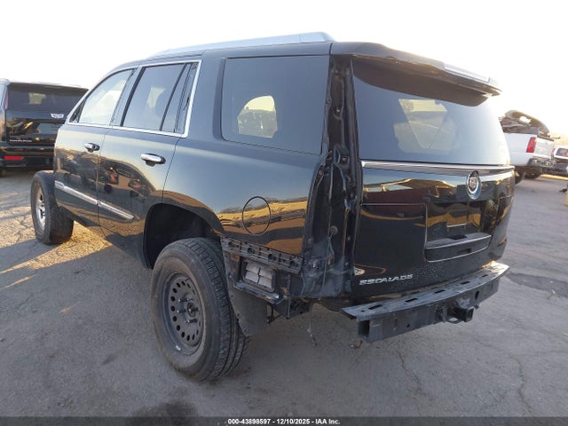 2015 CADILLAC ESCALADE 1GYS3BKJ3FR266998 Photo 2