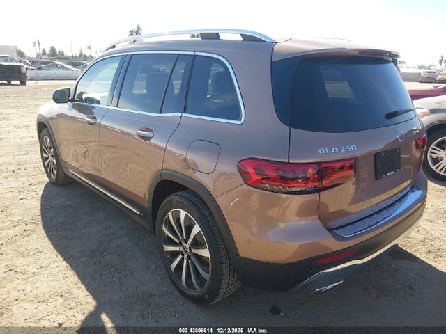 W1N4M4GB0NW233572 Mercedes-Benz GLB 250