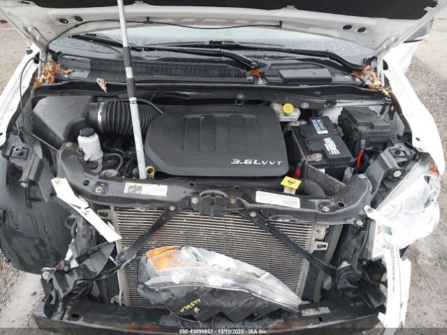 2015 CHRYSLER TOWN & COUNTRY 2C4RC1CG9FR561941 Photo 9