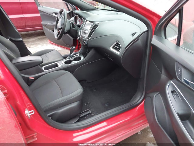 1G1BE5SM8H7174921 Chevrolet Cruze Lt Auto
