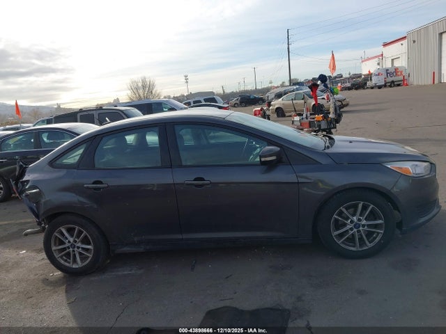 Ford FOCUS SE 2016 1FADP3F28GL310239 Image 13
