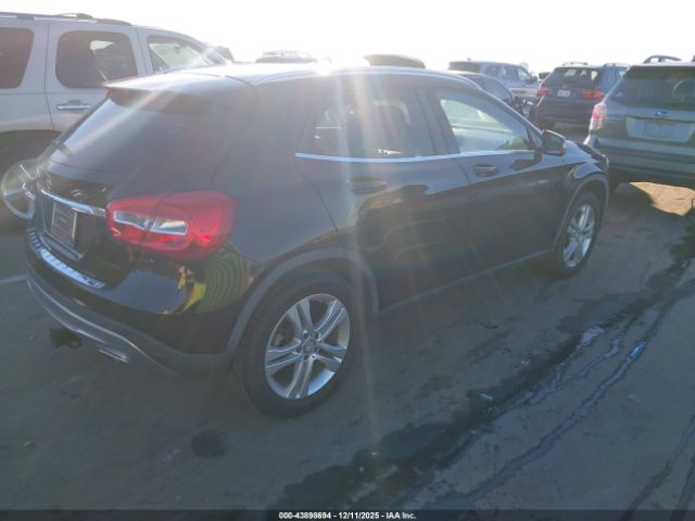 2017 MERCEDES-BENZ GLA 250 WDCTG4EB2HJ336503 Photo 3