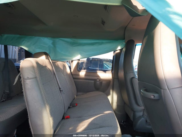 1GAZGNFG3L1254085 Chevrolet Express Passenger Rwd 3500 Extended Wheelbase Ls