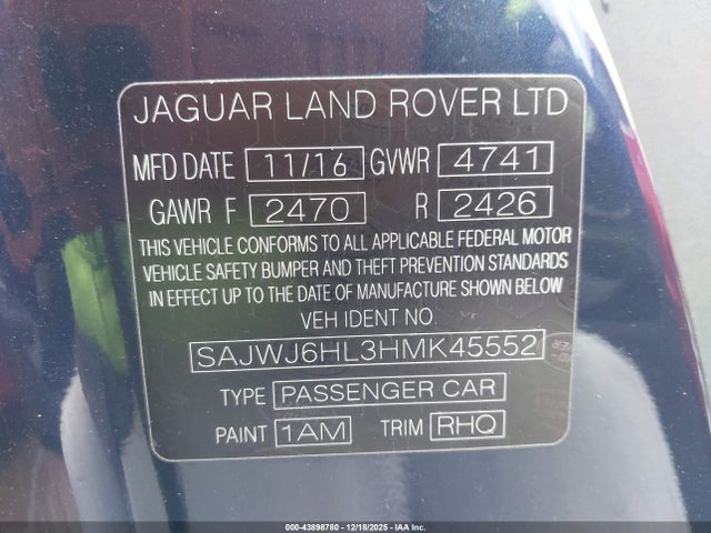 2017 JAGUAR F-TYPE SAJWJ6HL3HMK45552 Photo 8