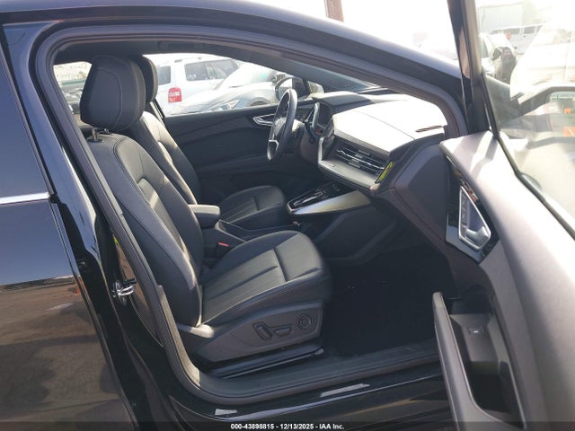2023 AUDI Q4 E-TRON WA1BCBFZ0PP081059 Photo 4