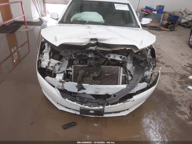 43898829 :رقم المزاد ، 1G4GB5G35FF176260 vin ، 2015 Buick Lacrosse Leather مزاد بيع