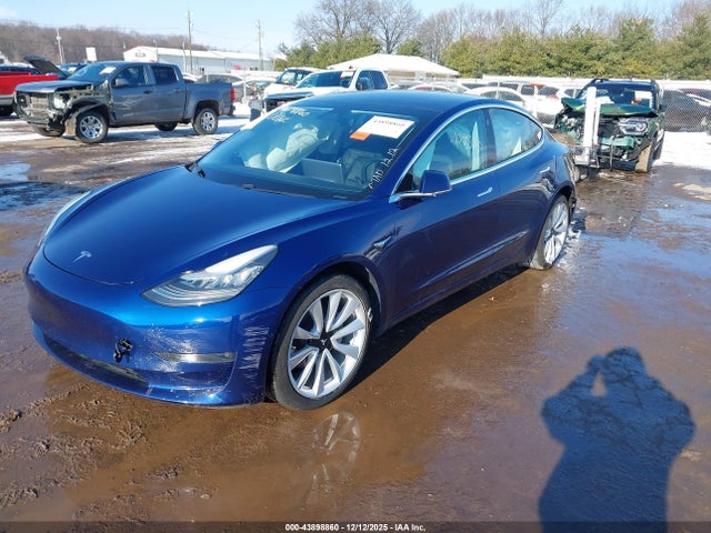 2018 TESLA MODEL 3 5YJ3E1EA7JF124999 Photo 1