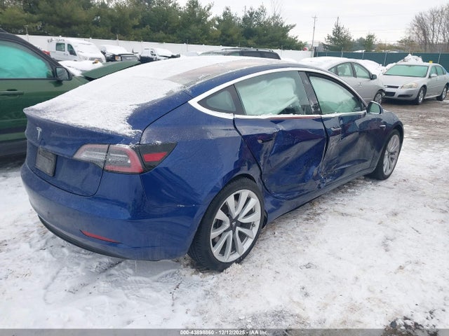 2018 TESLA MODEL 3 5YJ3E1EA7JF124999 Photo 3