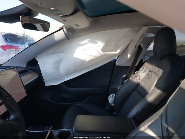 2018 TESLA MODEL 3 5YJ3E1EA7JF124999 Photo 4