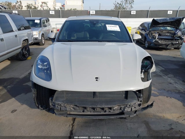 Porsche Macan 2020 WP1AA2A5XLLB01006 Image 13