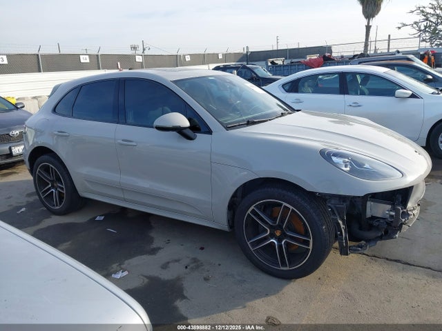Porsche Macan 2020 WP1AA2A5XLLB01006 Image 14