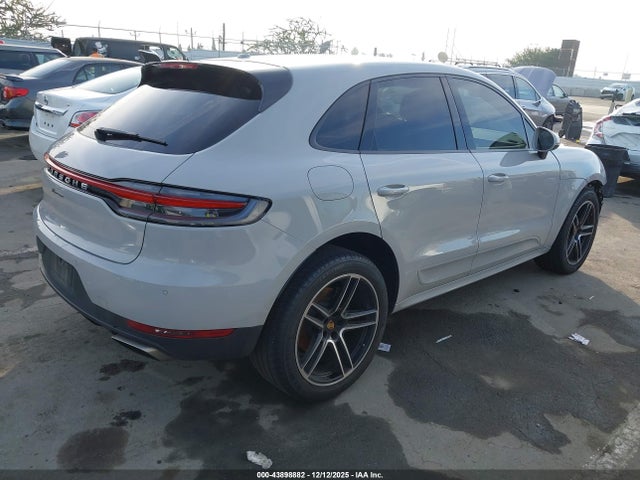 Porsche Macan 2020 WP1AA2A5XLLB01006 Image 4