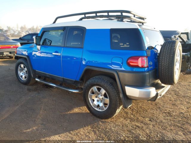 2007 TOYOTA FJ CRUISER JTEZU11F370007745 Photo 2