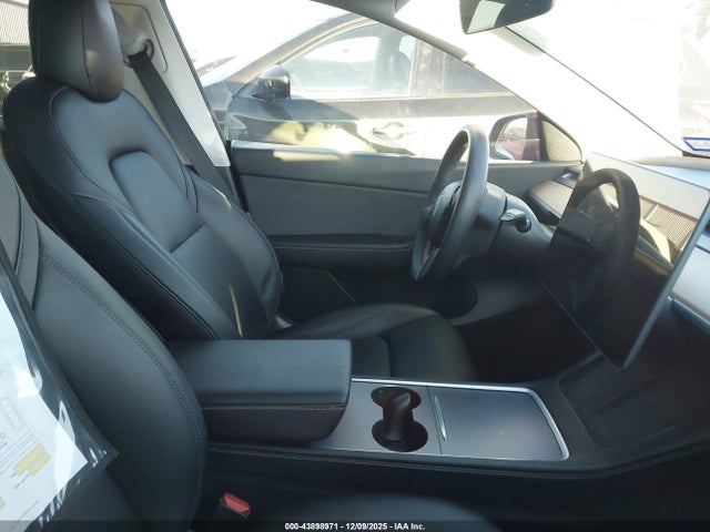 2022 TESLA MODEL Y 7SAYGDEE9NF381482 Photo 4
