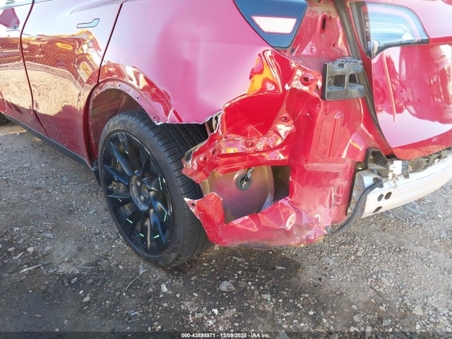 2022 TESLA MODEL Y 7SAYGDEE9NF381482 Photo 5