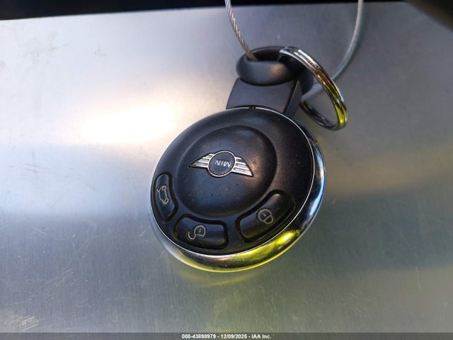 2012 MINI COOPER WMWSU3C50CT264924 Photo 10