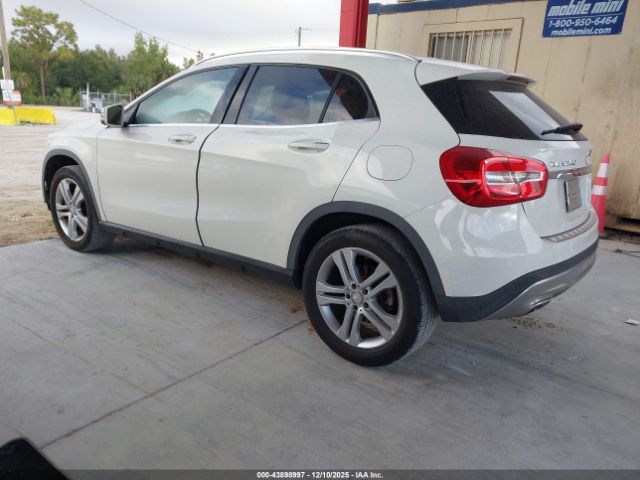 2015 MERCEDES-BENZ GLA 250 WDCTG4GB0FJ095969 Photo 2
