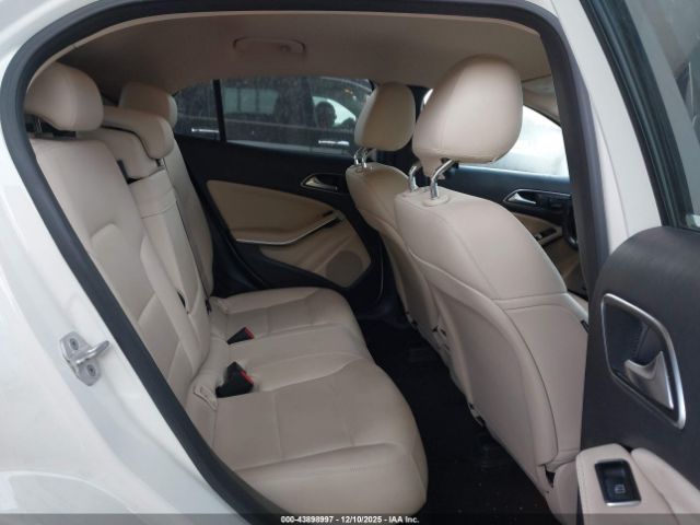 2015 MERCEDES-BENZ GLA 250 WDCTG4GB0FJ095969 Photo 7