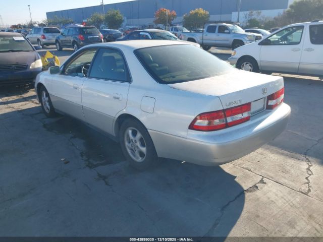 2000 LEXUS ES 300 JT8BF28G5Y0248095 Photo 2