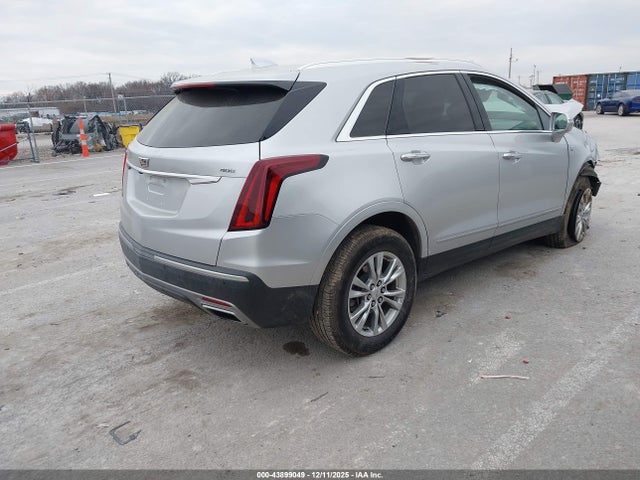 2020 CADILLAC XT5 1GYKNCRS3LZ185493 Photo 3