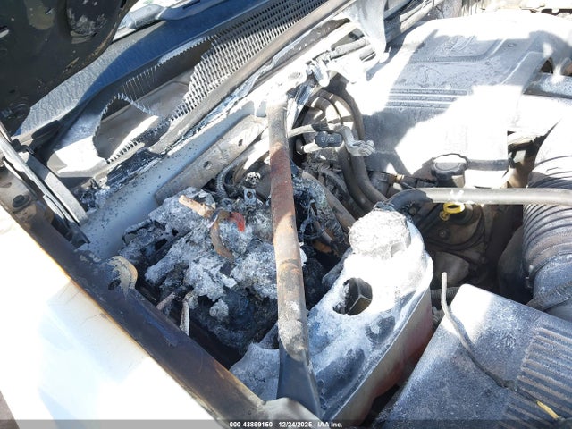 2017 CHEVROLET SILVERADO 2500HD 1GC1KUEGXHF211937 Photo 5