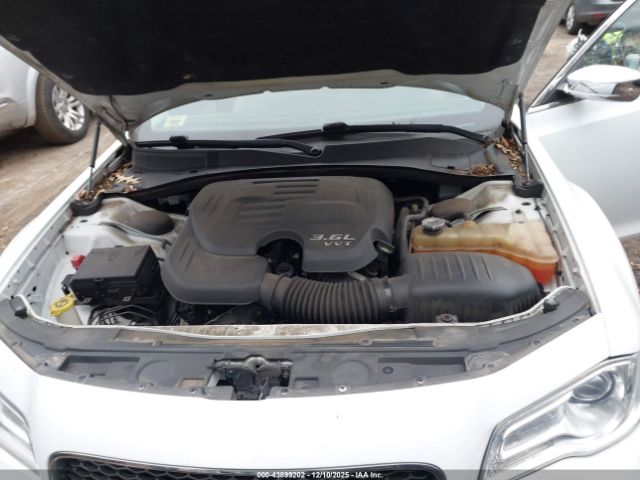 2016 CHRYSLER 300C 2C3CCAEG3GH268812 Photo 9