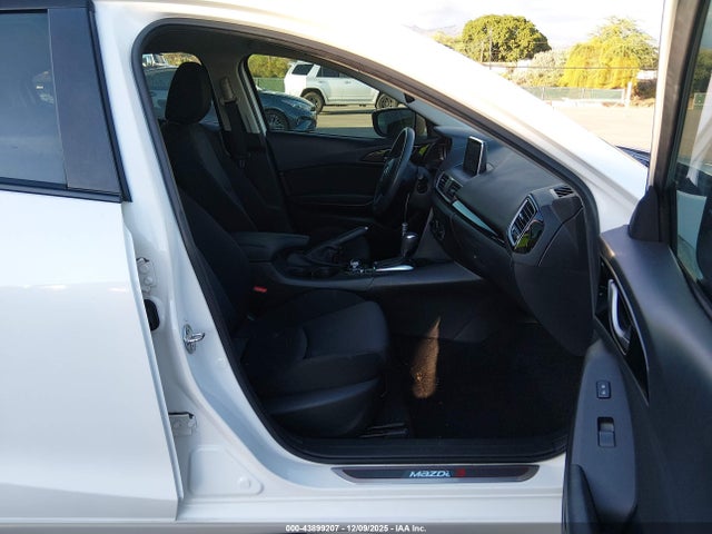 3MZBM1T79GM310776 Mazda Mazda3 I Sport
