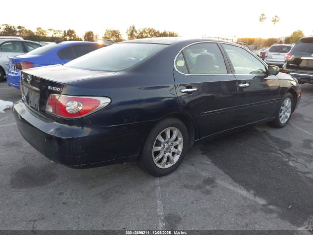 2002 LEXUS ES 300 JTHBF30GX20075778 Photo 3