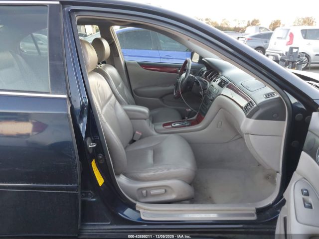 2002 LEXUS ES 300 JTHBF30GX20075778 Photo 4