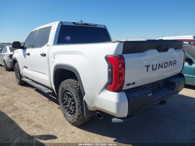 Toyota Tundra Sr5 2025 5TFLA5DB5SX329807 Image 3