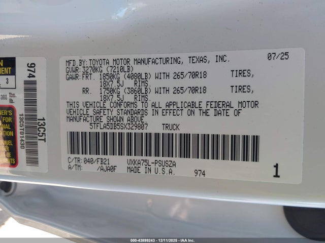 Toyota Tundra Sr5 2025 5TFLA5DB5SX329807 Image 9