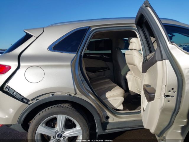 2017 LINCOLN MKC 5LMCJ1C9XHUL19560 Photo 7