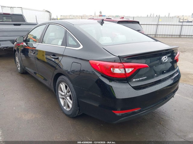 Hyundai SONATA SE 2015 5NPE24AF8FH132221 Image 3