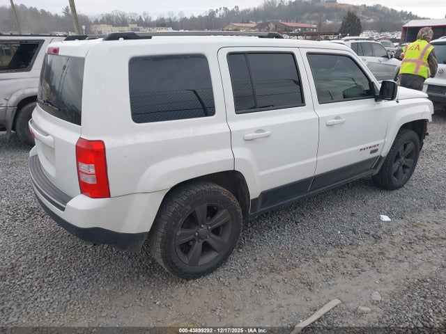 1C4NJRBB4GD730728 Jeep Patriot 75th Anniversary
