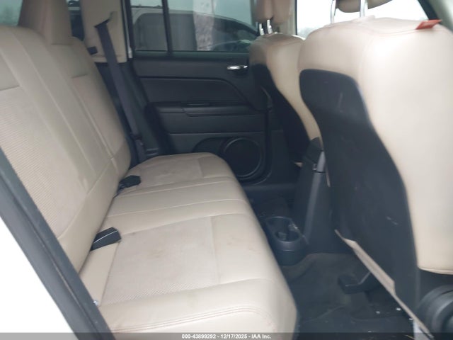1C4NJRBB4GD730728 Jeep Patriot 75th Anniversary