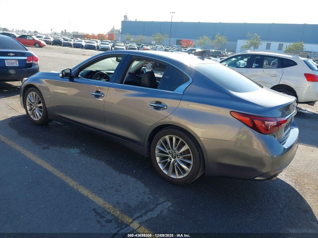 JN1EV7AP2JM358029 Infiniti Q50 3.0t Luxe