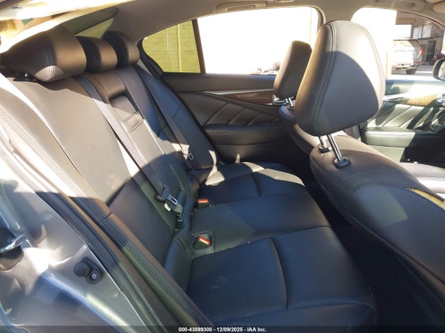 JN1EV7AP2JM358029 Infiniti Q50 3.0t Luxe