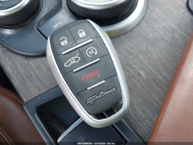 2019 ALFA ROMEO GIULIA ZARFAMBN8K7620621 Photo 10