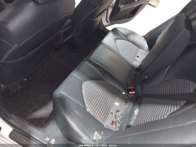 2021 TOYOTA CAMRY 4T1G11AK8MU598284 Photo 7