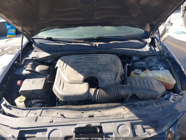 2019 CHRYSLER 300 2C3CCAAG7KH590917 Photo 9