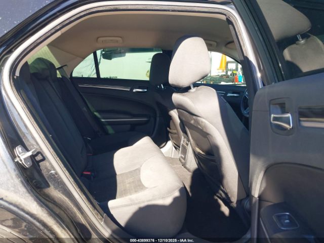 2019 CHRYSLER 300 2C3CCAAG7KH590917 Photo 7