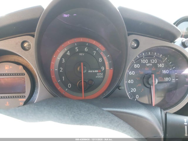 JN1AZ4EH9JM572102 Nissan 370z Nismo Tech
