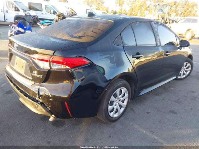 Toyota Corolla Hybrid Le 2023 JTDBCMFE2P3011570 Image 4