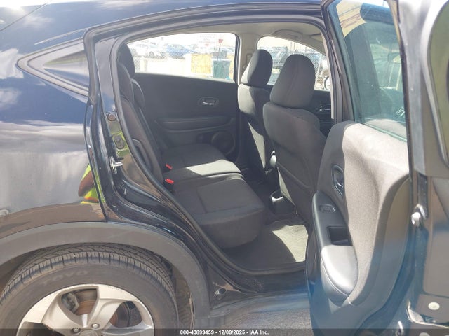 3CZRU5H39JG702042 Honda HR-V LX