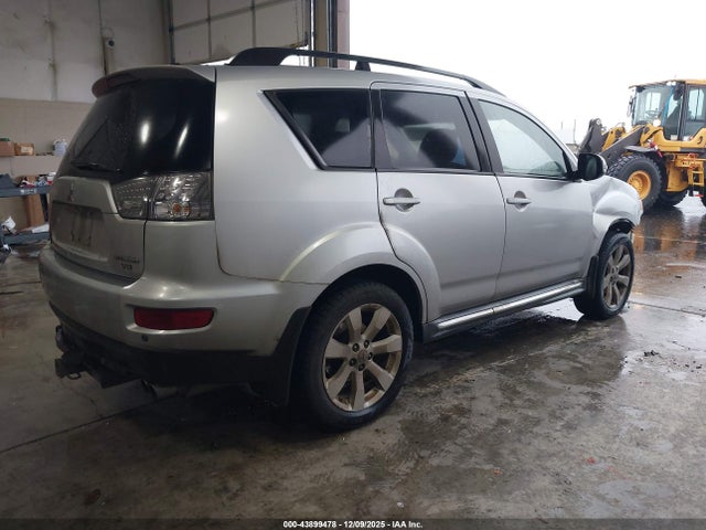 2010 MITSUBISHI OUTLANDER JA4JT4AX0AZ014647 Photo 3