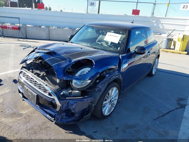 2017 MINI HARDTOP WMWXP7C5XH2A45098 Photo 1
