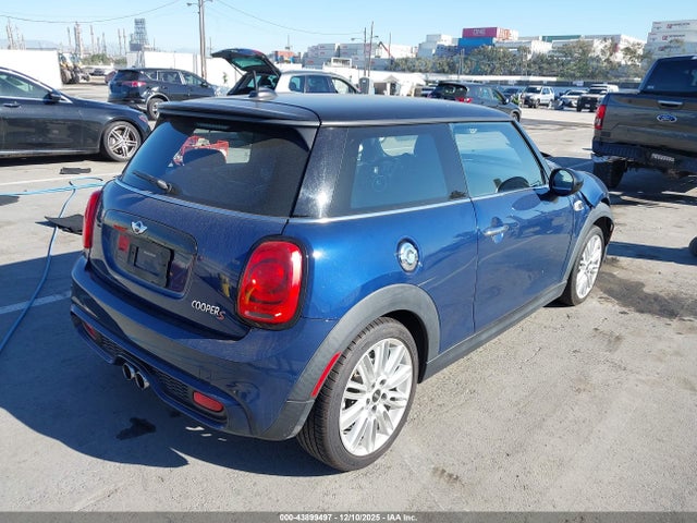 2017 MINI HARDTOP WMWXP7C5XH2A45098 Photo 3