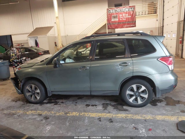 Subaru Forester 2.5i Premium 2018 JF2SJAEC5JH561216 Image 14