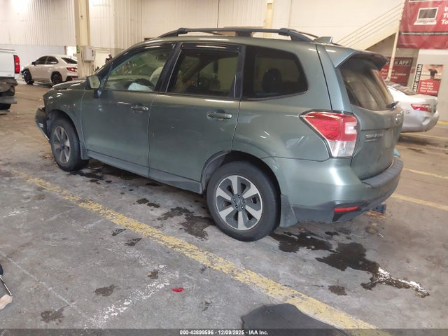 Subaru Forester 2.5i Premium 2018 JF2SJAEC5JH561216 Image 3