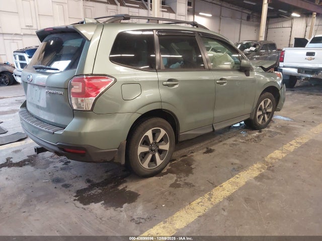 Subaru Forester 2.5i Premium 2018 JF2SJAEC5JH561216 Image 4